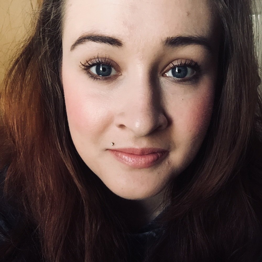 Meet your Posher, Hayley